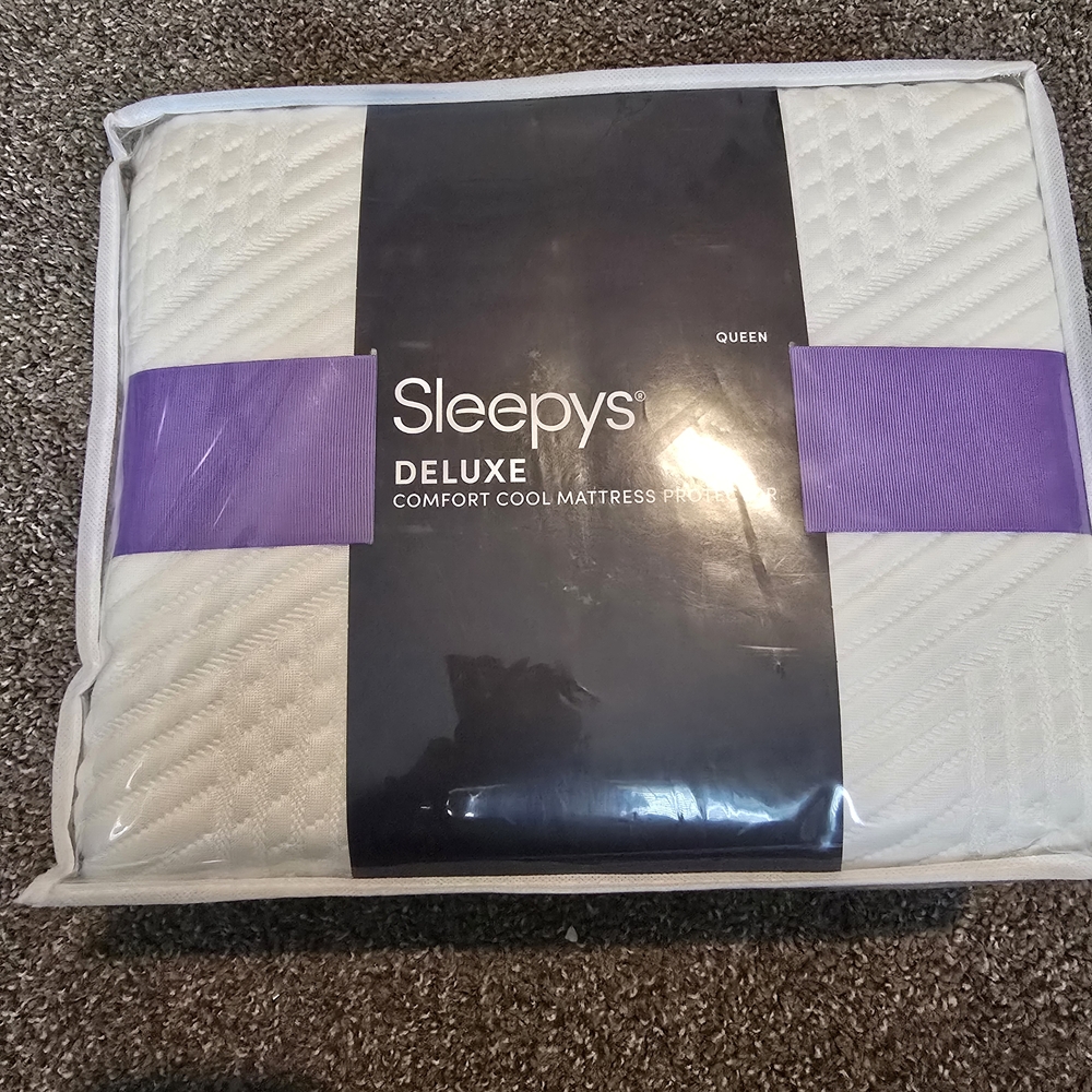 Deluxe Comfort Cool Mattress Protector - Cream